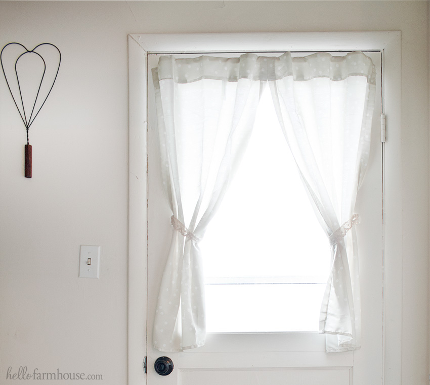 Create a simple farmhouse entry with just a few key items.