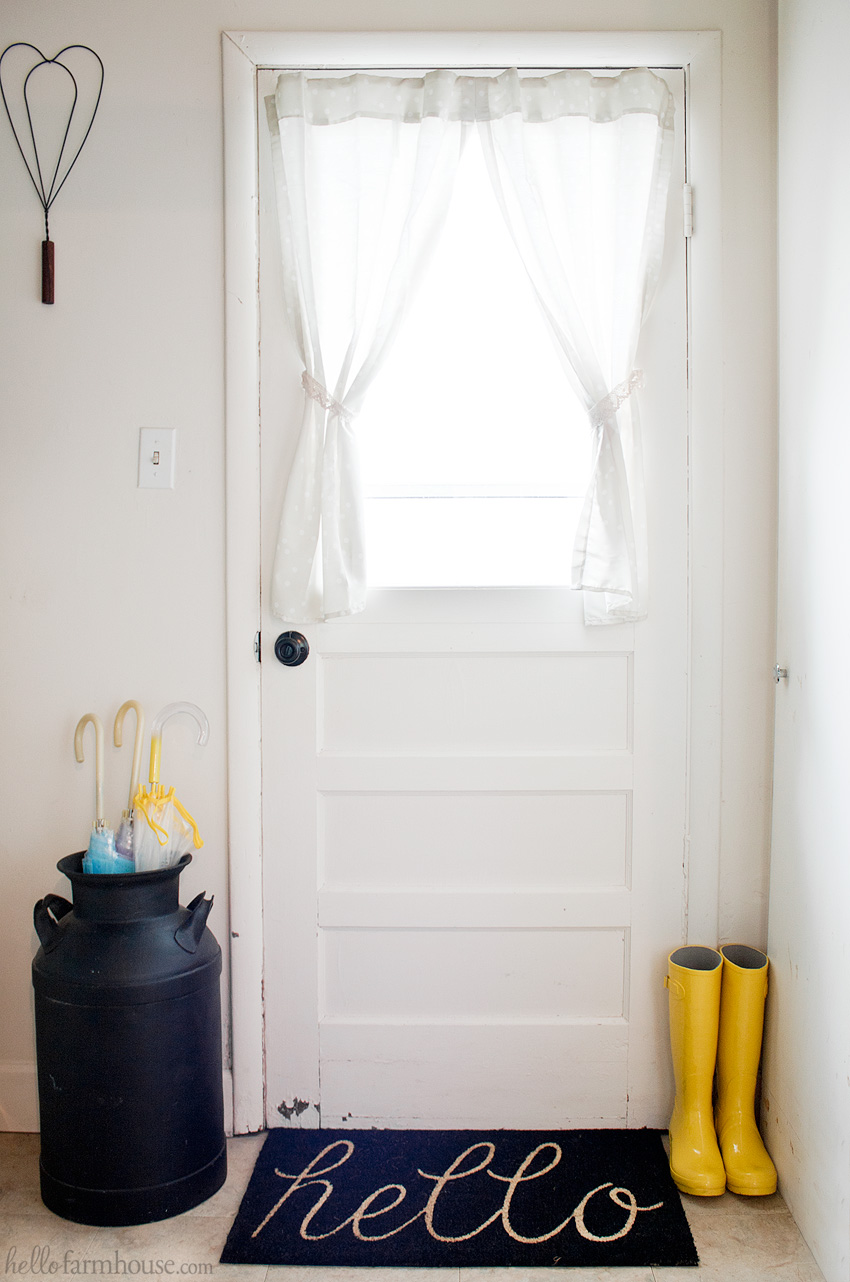 Create a simple farmhouse entry with just a few key items.