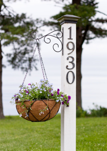 Address post planter